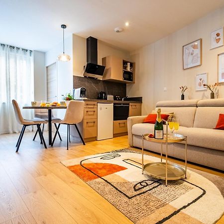 Appartamento Au Duplex D'Or Centre Historique Besançon Esterno foto